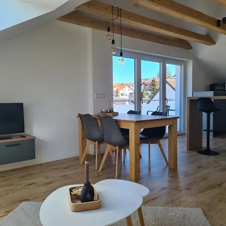 Connys Tal Apartament